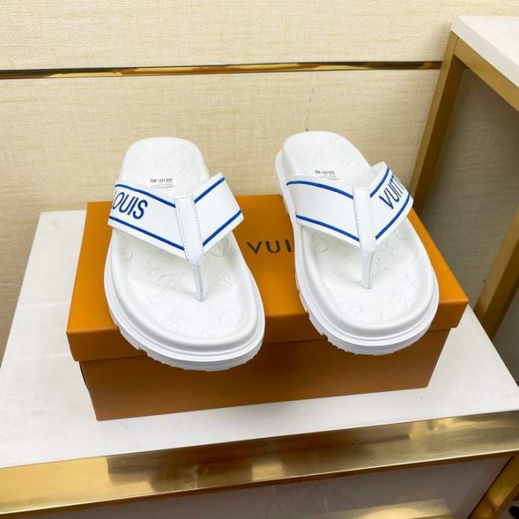Picture of Louis Vuitton Slippers _SKULVsz38-45hnh0583943